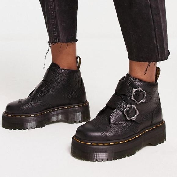 Dr. Martens Shoes - Dr. Martens Devon Flower Boots women’s size 10